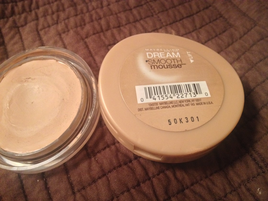 Maybelline Dream Smooth Mousse Foundation in 110 Porcelain Ivory