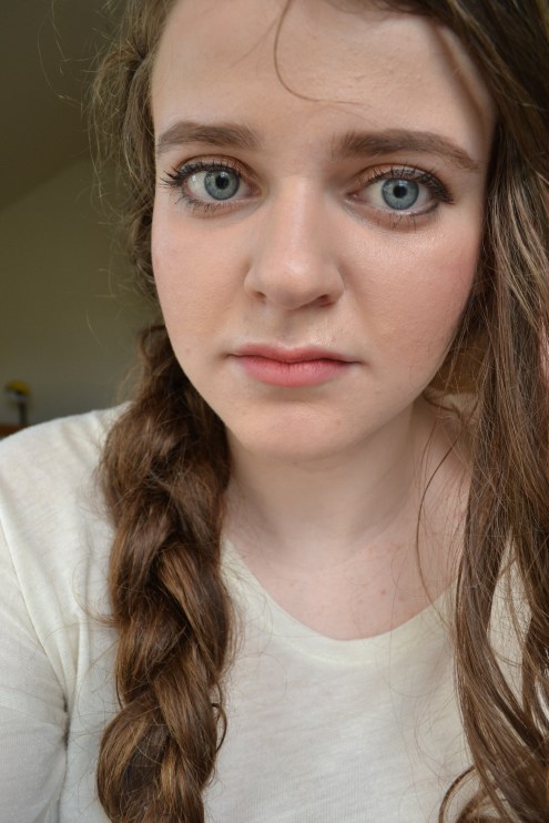 Raspberry/Opal in action + Dolce Vita on the lips